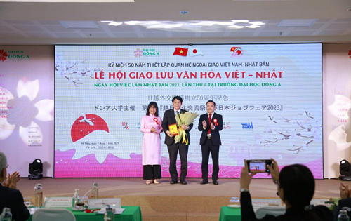 Chuỗi hoạt động kỷ niệm 50 năm quan hệ ngoại giao Việt Nam–Nhật Bản tại Đại học Đông Á năm 2023